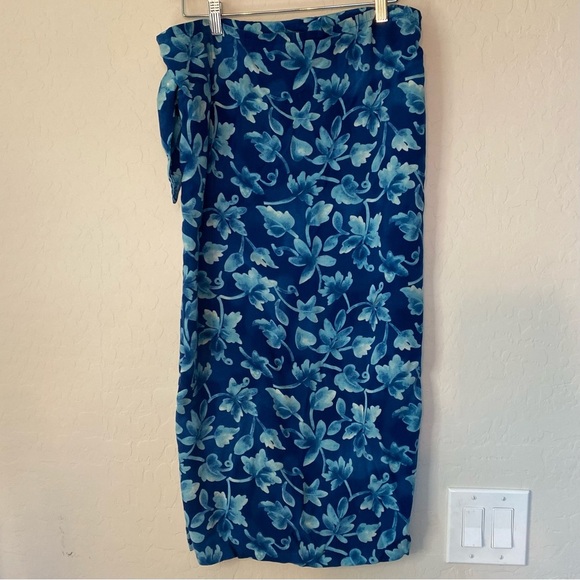 Hillard & Hanson blue floral wrap skirt size large - Picture 7 of 11